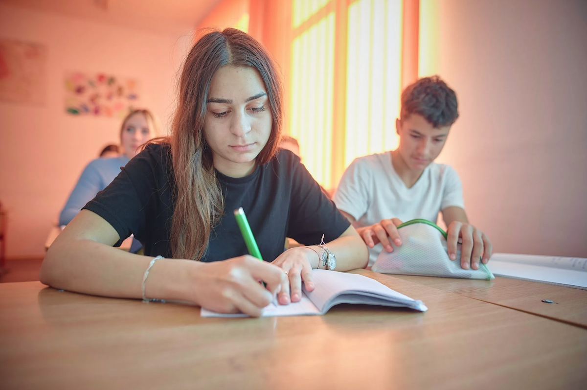 Pisa 2022 : les Balkans en baisse, presque tous sous la moyenne de l’OCDE
