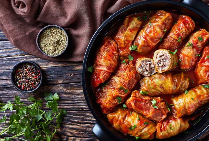«Bon appétit, les voisins !» : les sarmale unissent tous les Balkans (et bien au-delà)