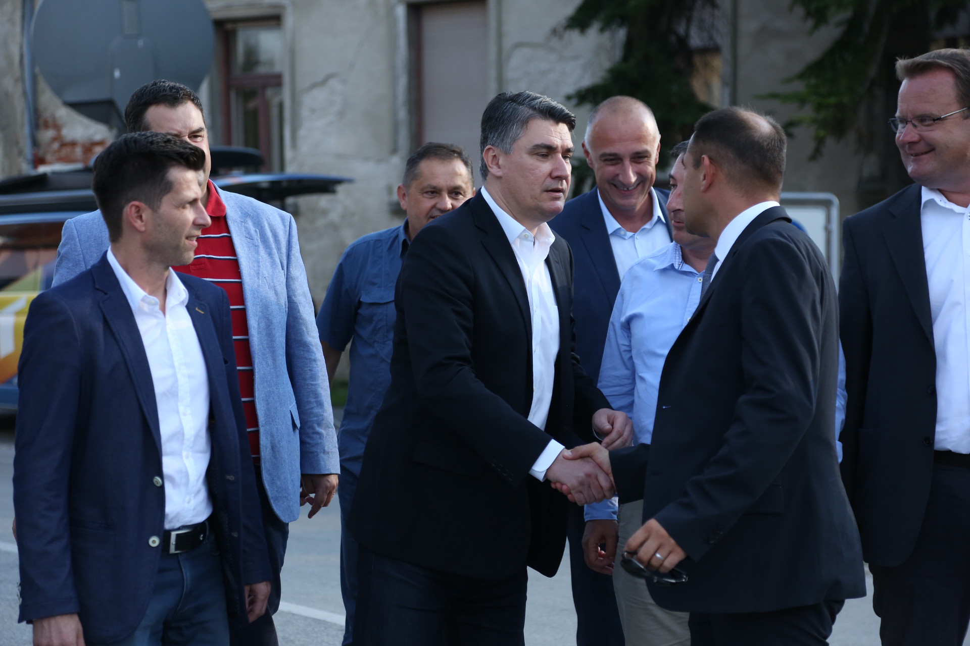 Croatie : des législatives anticipées et l&rsquo;inconnue d&rsquo;un président-candidat
