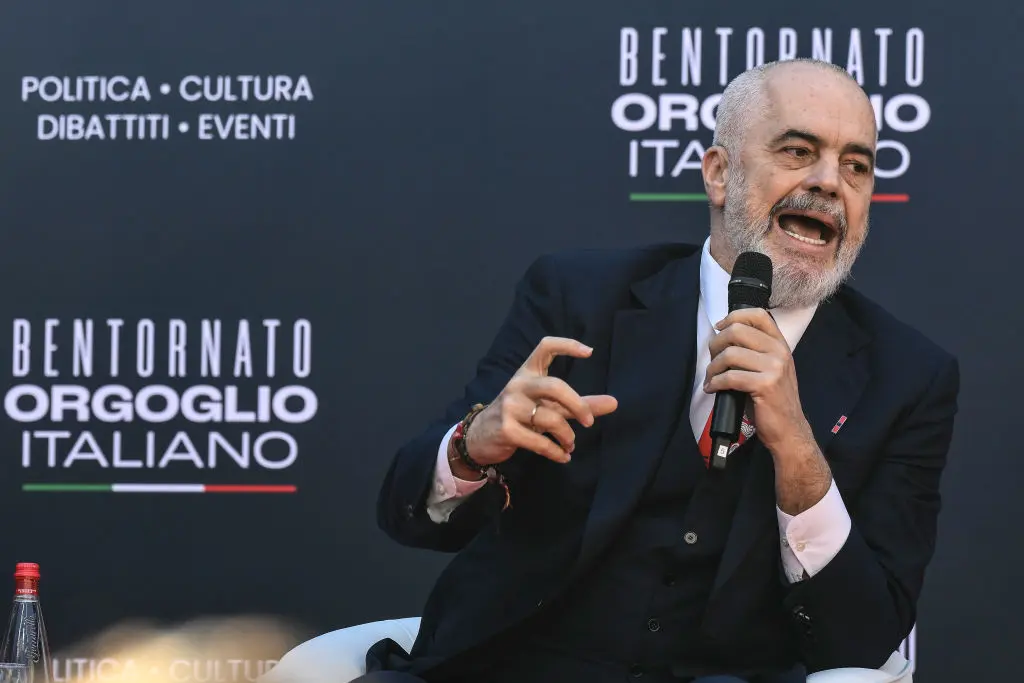 Edi Rama en colère après l'émission de Rai3