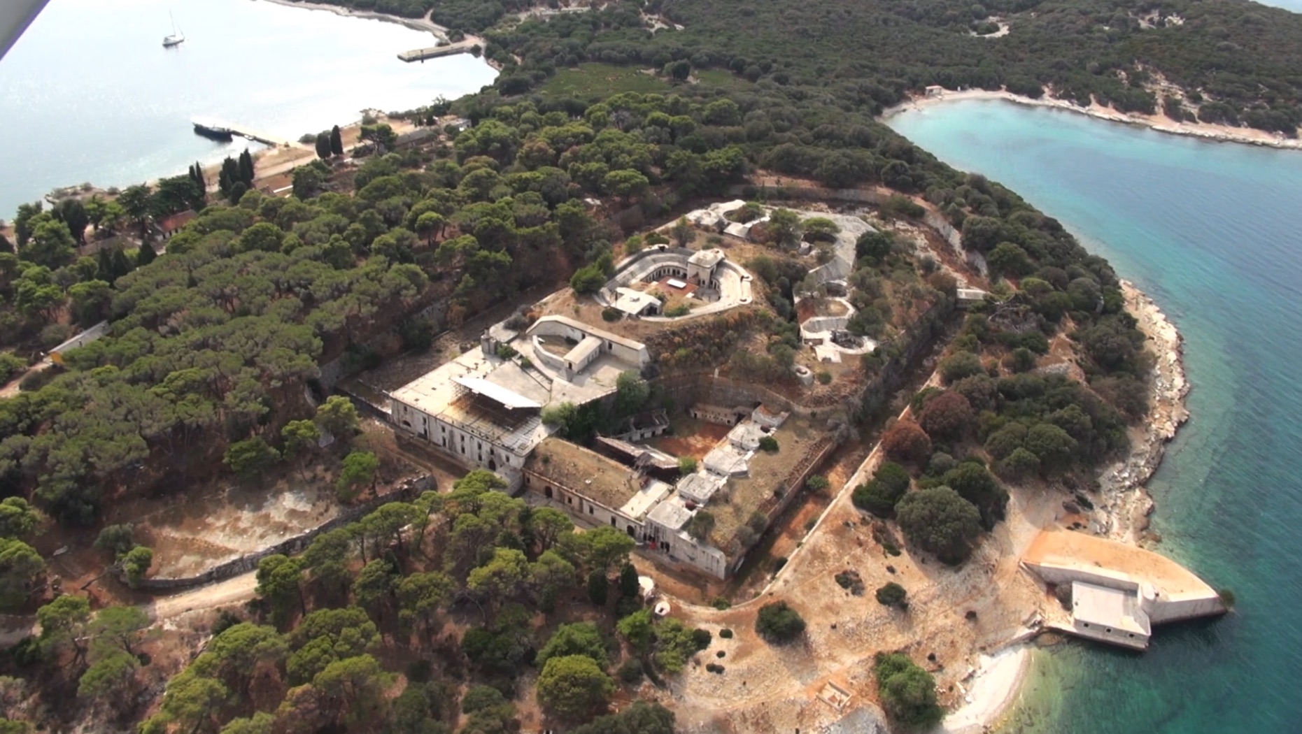 Trésors cachés des Balkans (2/5) | Croatie : sur les îles Brioni, le fabuleux Théâtre Ulysses