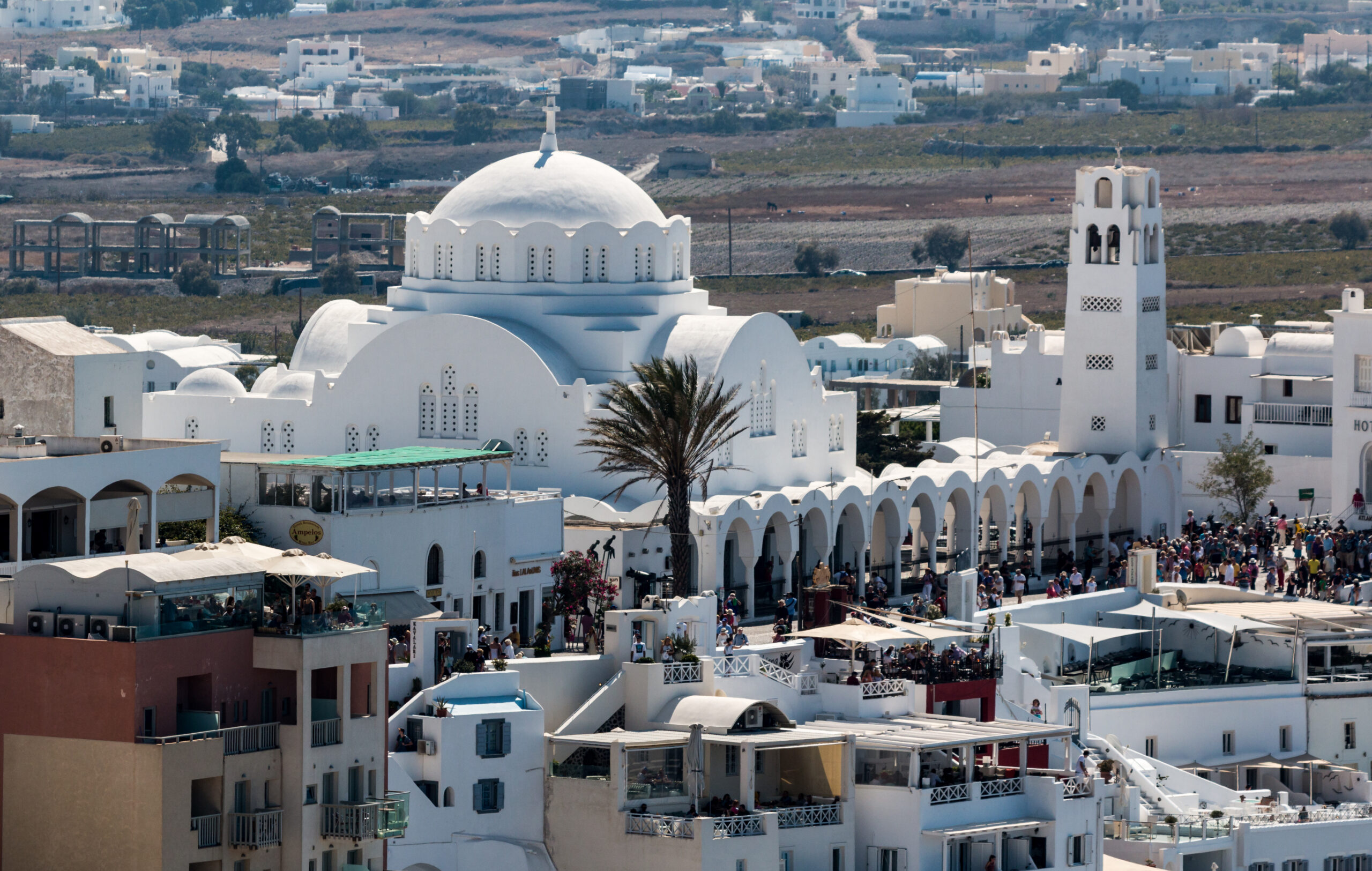 Surtourisme : après une saison record, la Grèce prend des mesures