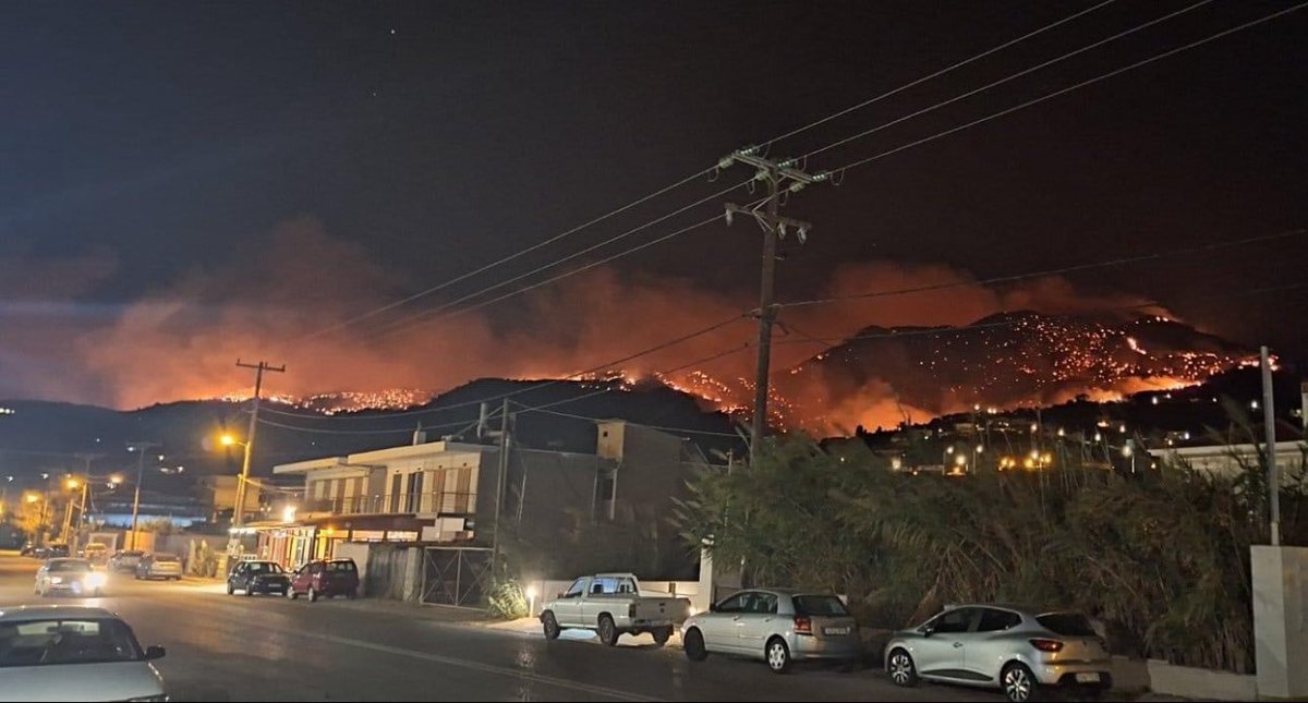 Changement climatique : un nouvel incendie ravage la Grèce, deux morts