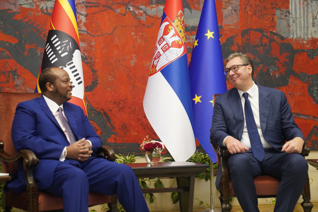 Pourquoi la Serbie a-t-elle si royalement accueilli le roi Mswati III du Swaziland ?