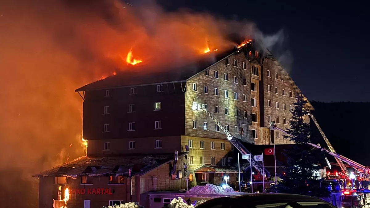 Le Grand Kartal en flammes.