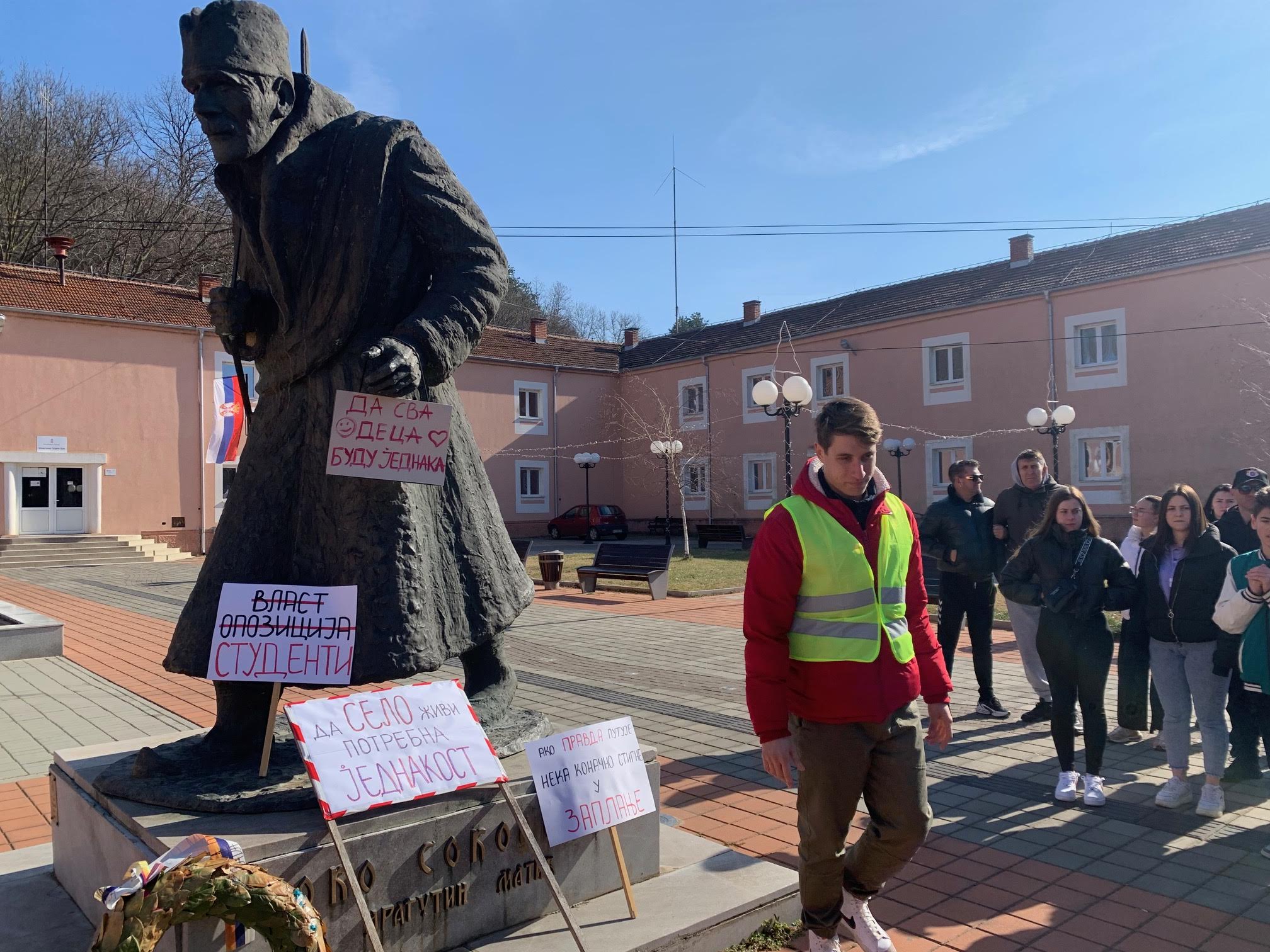 Sud de la Serbie : le vent de la révolte gagne les villages