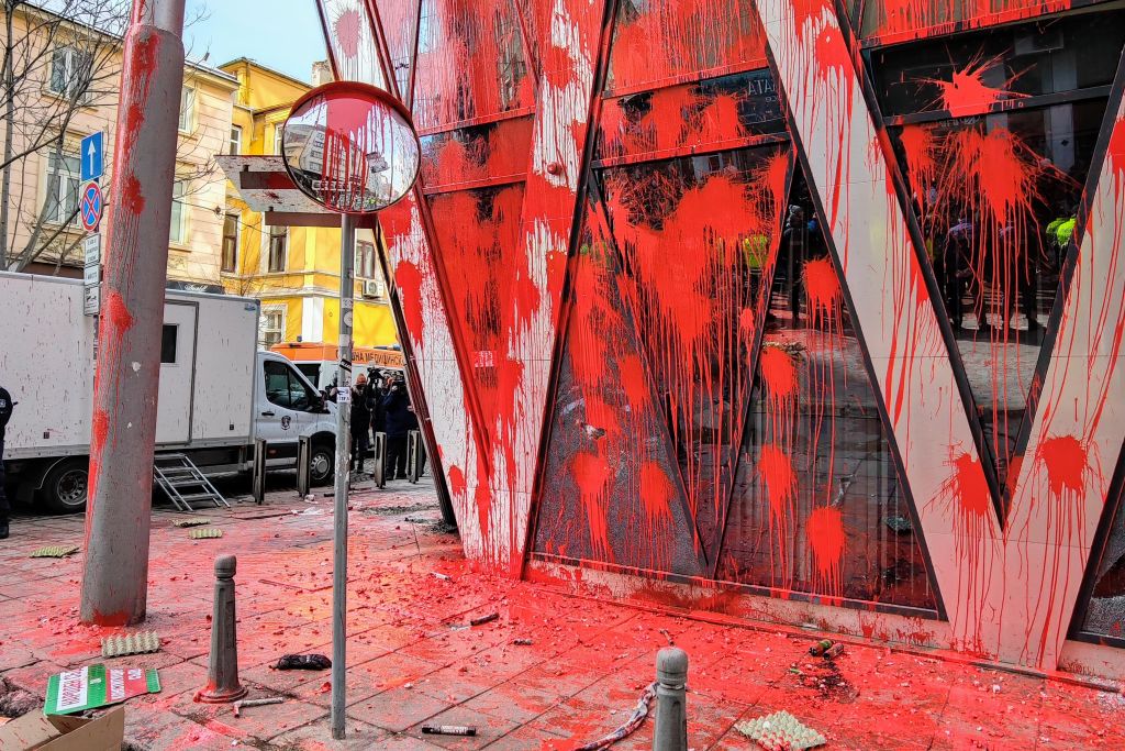 Bulgarie : l&rsquo;extrême droite met le feu à la représentation de la Commission européenne