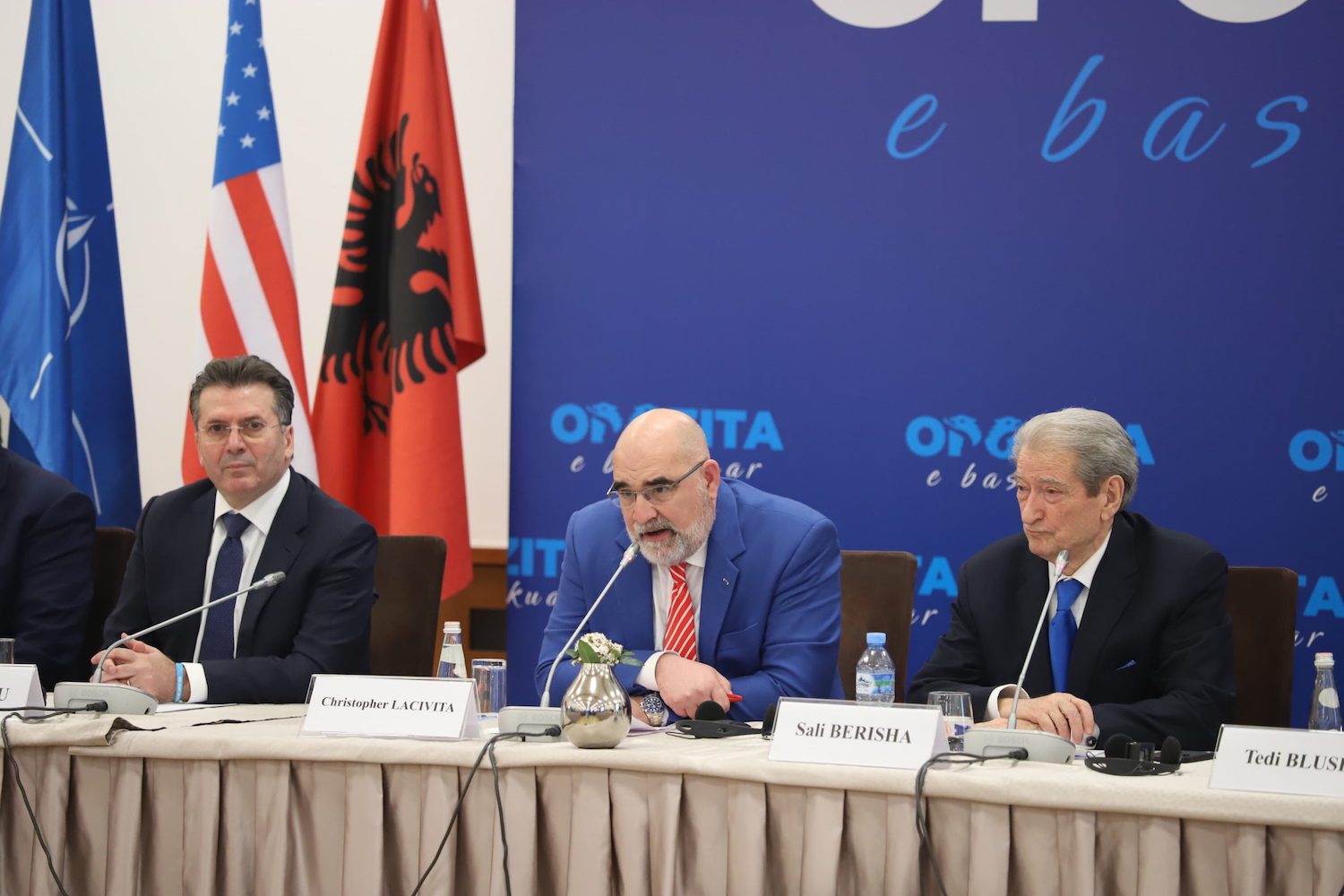 Législatives en Albanie : l&rsquo;opposition embauche le directeur de campagne de Trump