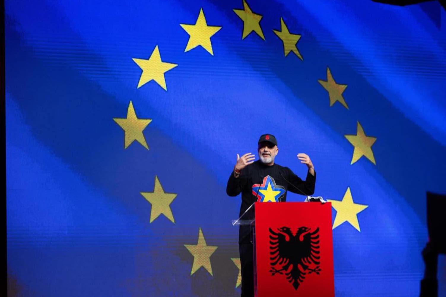 Albanie : rêve européen, promesses futuristes, scandales de corruption et dérive autoritaire