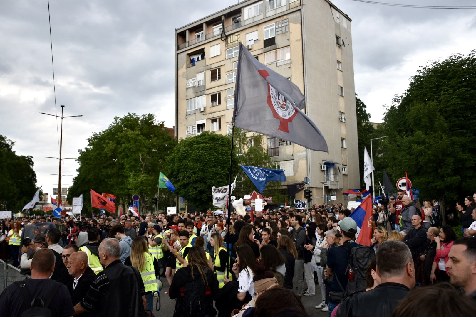 Serbie : dans la vallée du Jadar, les étudiants et les opposants au lithium manifestent ensemble