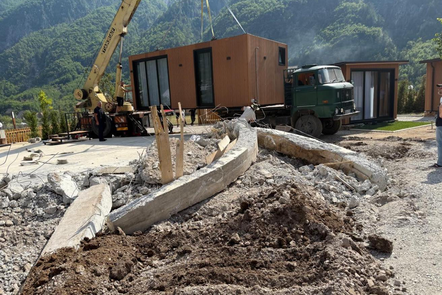 Albanie : le village touristique de Theth sous l&rsquo;assaut des bulldozers