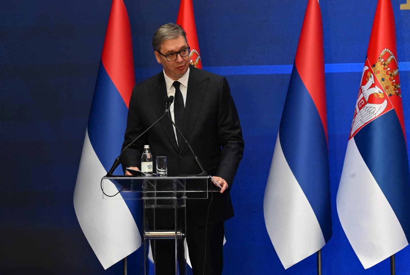 Serbie : les services secrets russes accusent l&rsquo;UE de fomenter une «révolution de couleur»
