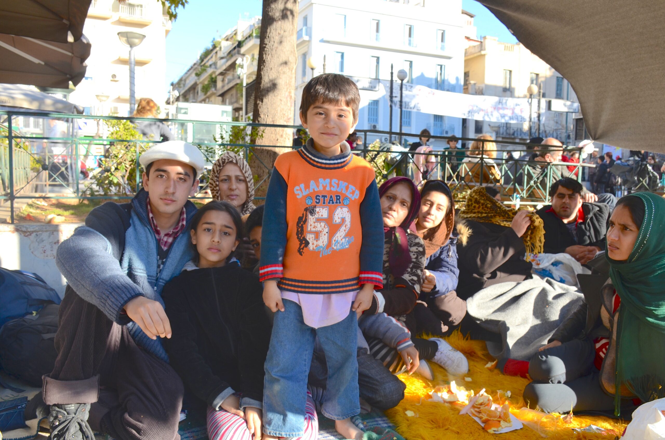 Réfugiés dans les Balkans, dix ans après | À Athènes, la répression a pris le pas sur la solidarité