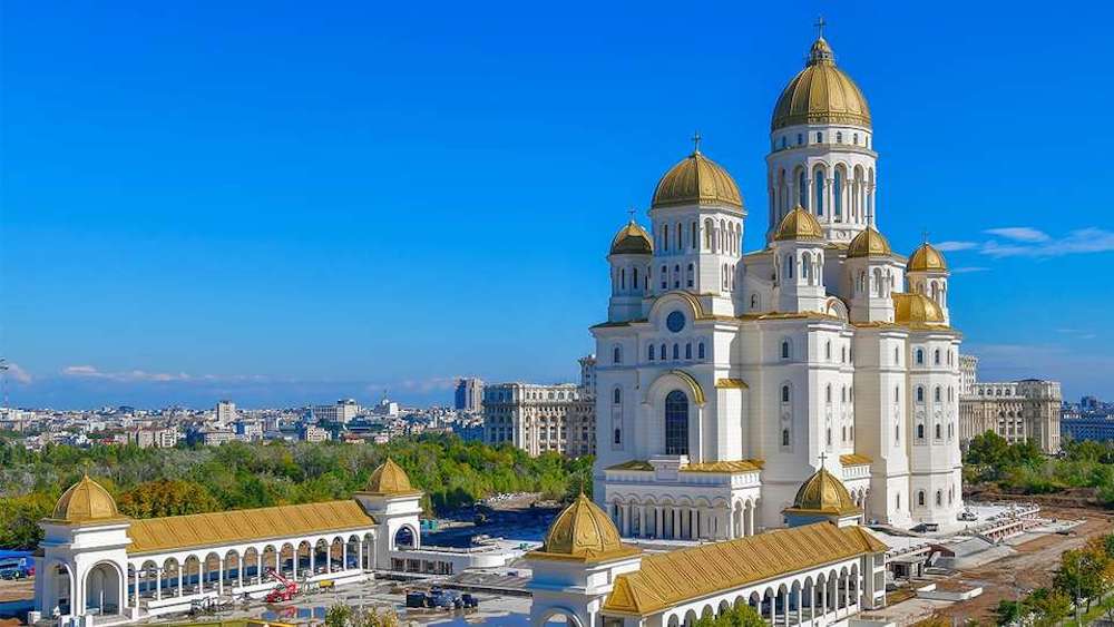Roumanie : la cathédrale de la démesure nationale est enfin consacrée