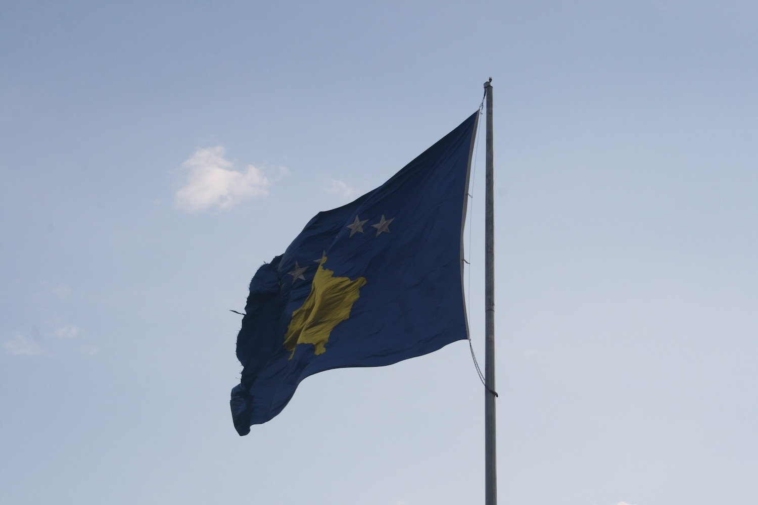 Municipales au Kosovo : stabilité locale, incertitude nationale