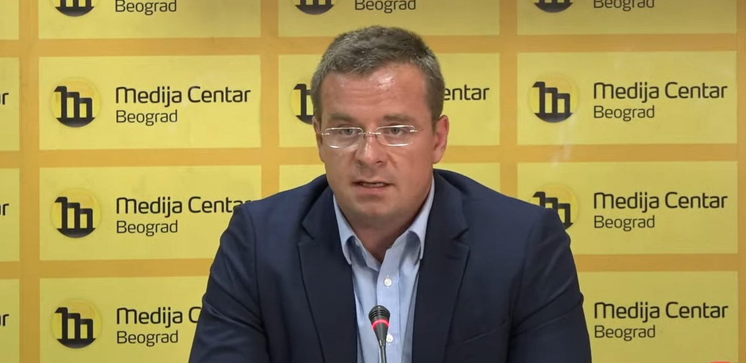 Blog • La criminalisation de la dissidence en Serbie : le cas de Čedomir Stojković