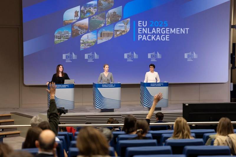 Union européenne : les Balkans et l&rsquo;hypothèse d&rsquo;une adhésion immédiate et au rabais pour l&rsquo;Ukraine