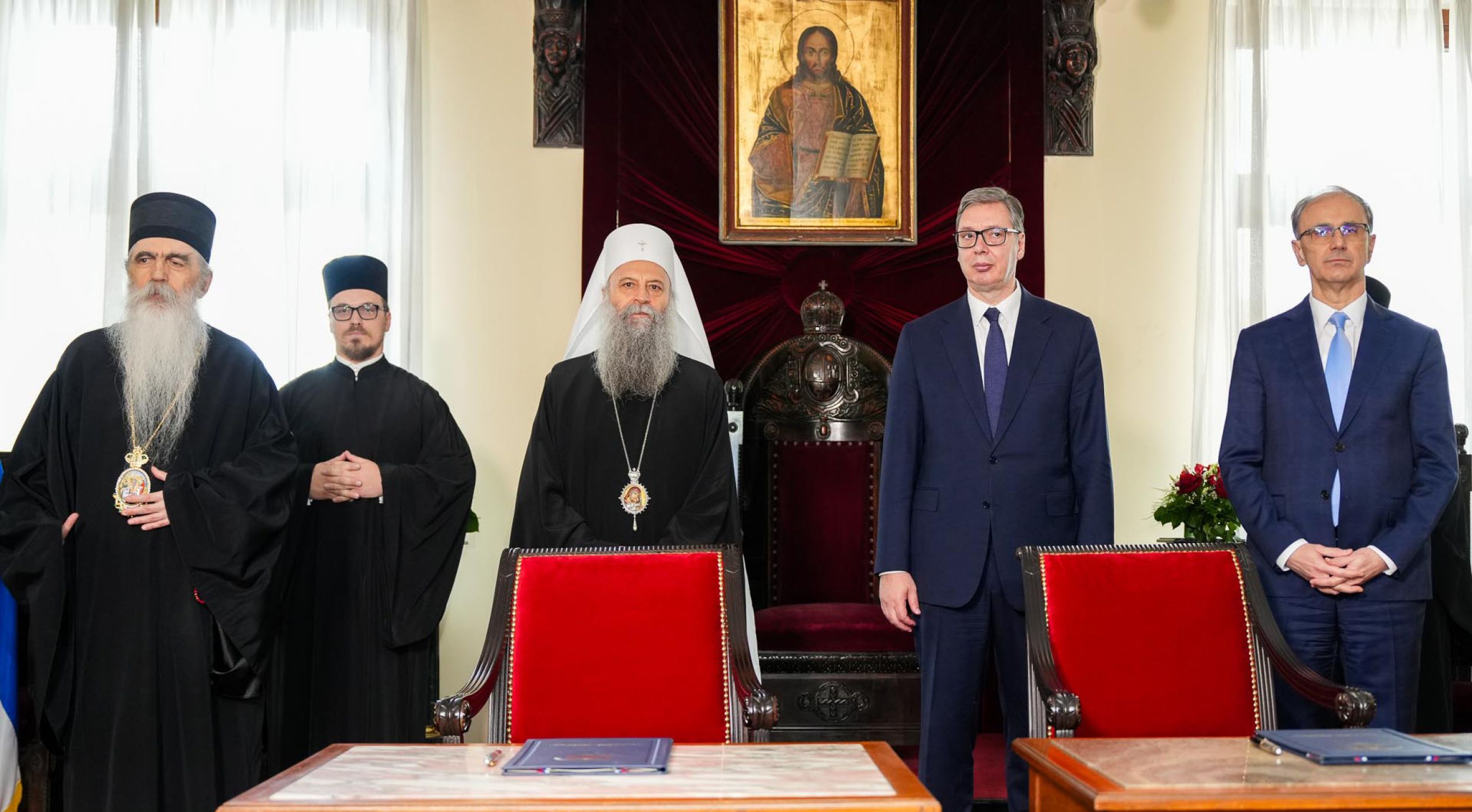 Serbie : l&rsquo;Église et l&rsquo;État scellent leurs noces et créent une nouvelle «Université de Saint-Sava»
