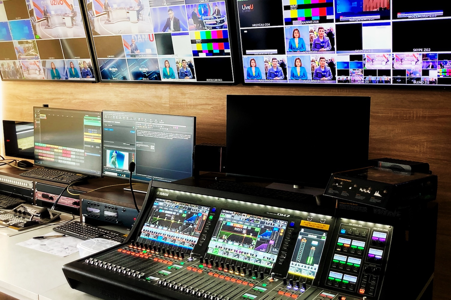 Médias en Serbie : l’ombre d’Orbán plane sur la vente de N1 et Nova