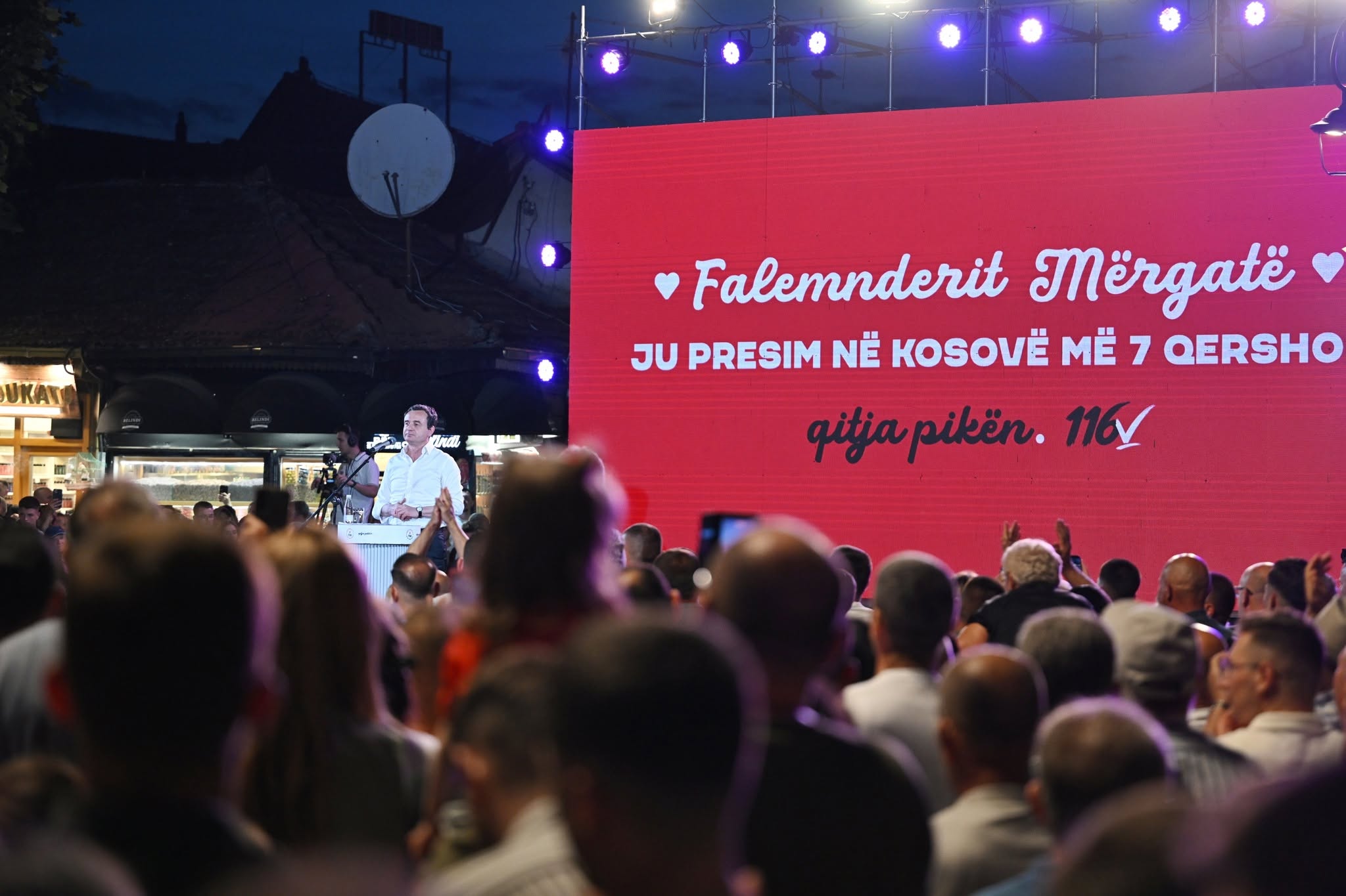 Kosovo : troisièmes législatives en un an, faible participation et contre-performance d&rsquo;Albin Kurti