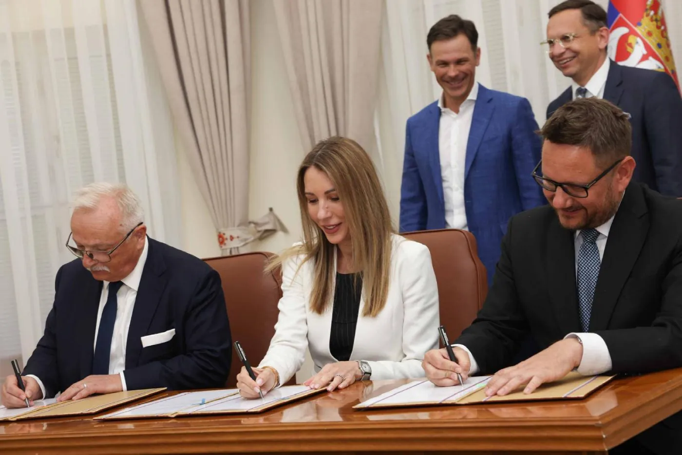 La Serbie signe avec MOL la reprise du pétrolier NIS