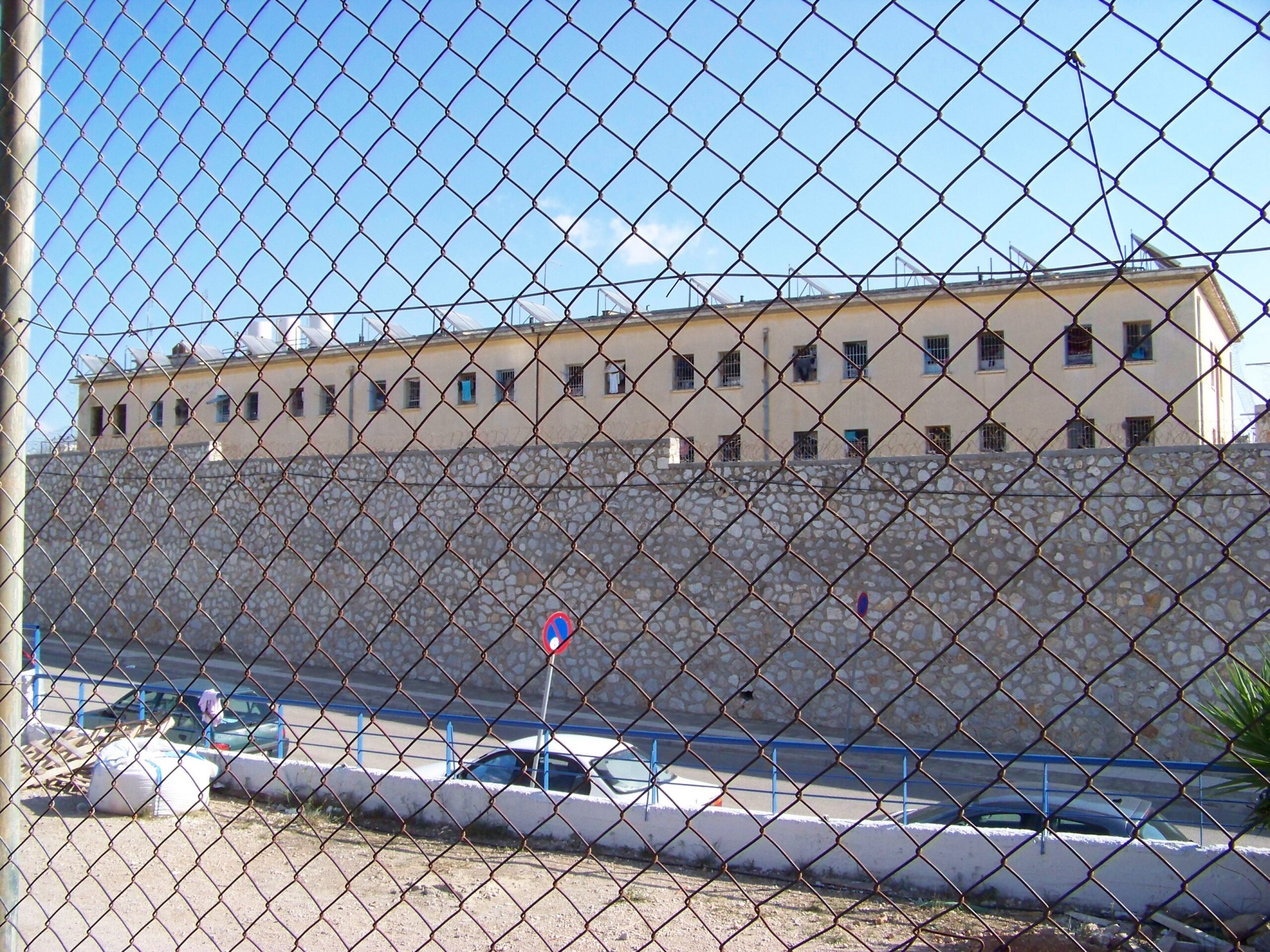 Grèce : la Cour suprême renvoie en prison Alexandros Giotopoulos, cerveau de l’organisation «17 Novembre»