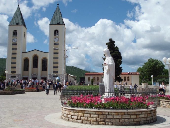 Bosnie-Herzégovine : profanation à Međugorje, rumeurs et arrestation