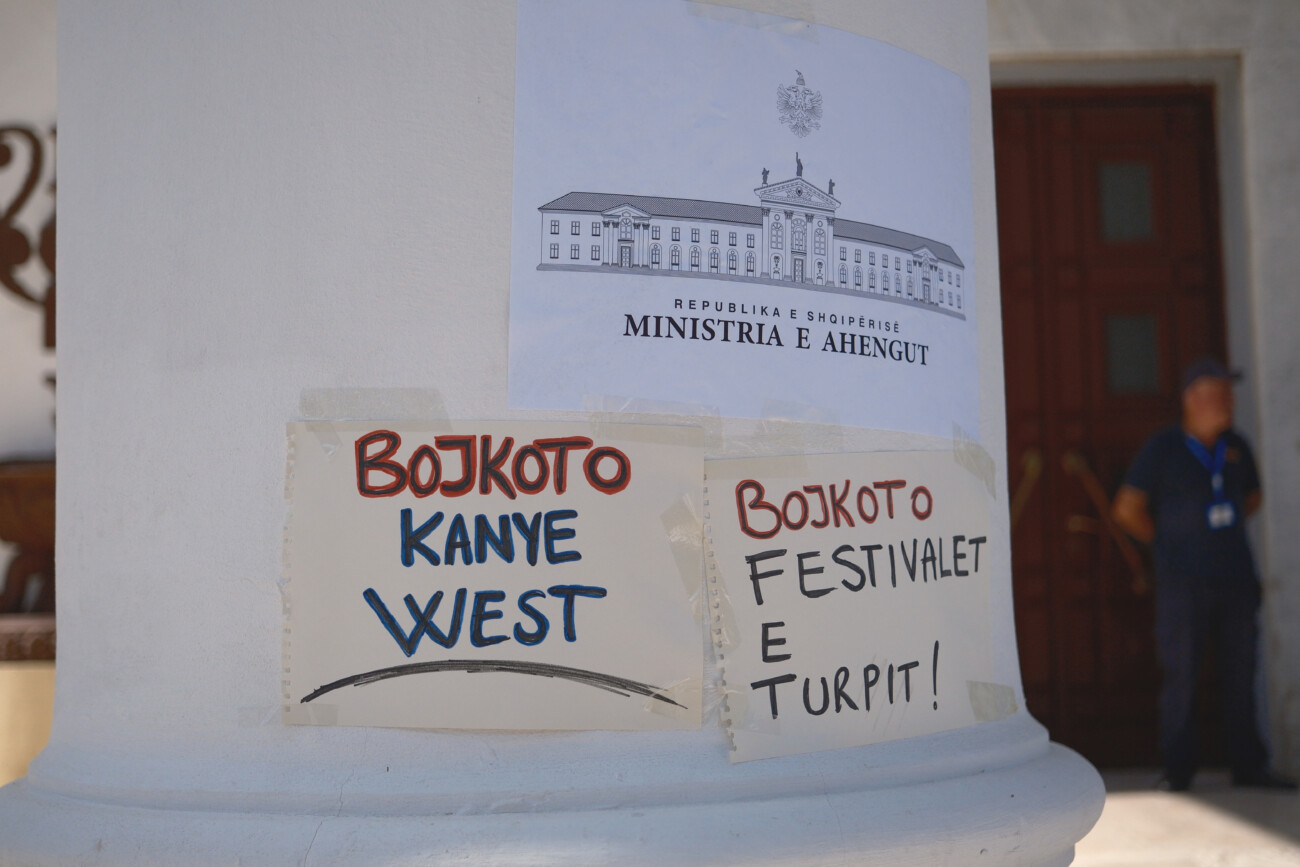 Kanye West en Albanie : le concert qui fait scandale