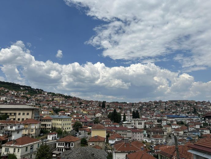 Petits peuples des Balkans (4/10) : Macédoine du Nord : à Kruševo, l’aroumain cherche encore sa voix