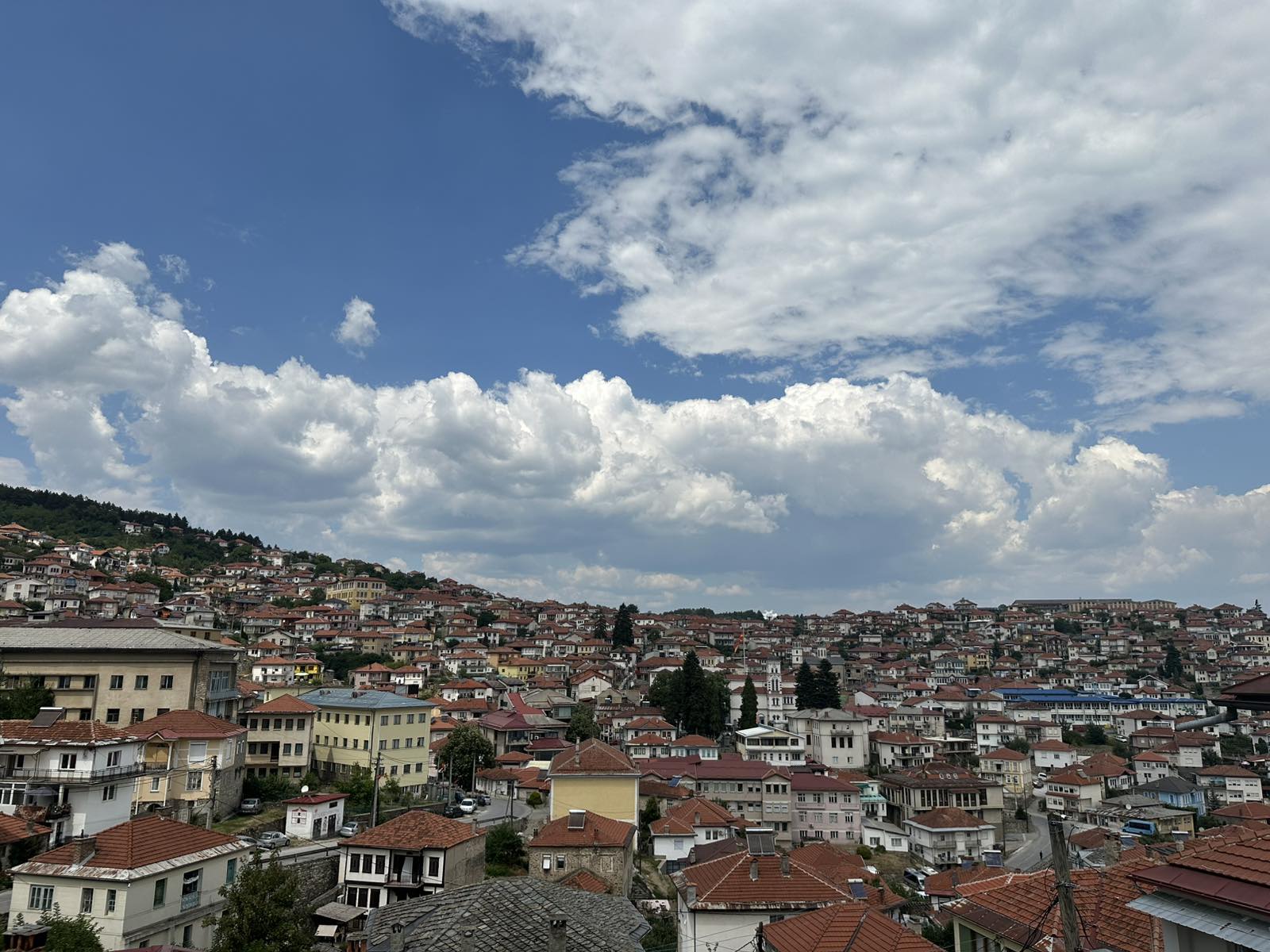 Petits peuples des Balkans (4/10) : Macédoine du Nord : à Kruševo, l’aroumain cherche encore sa voix