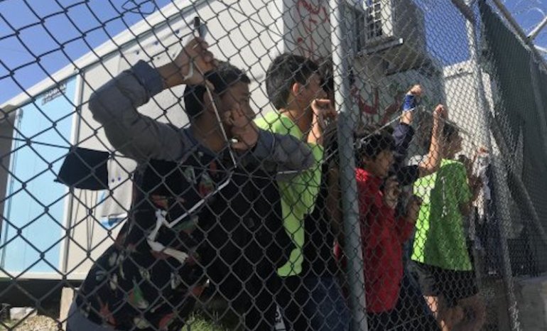 Réfugiés Balkans | Les dernières infos • Grèce : transferts de Crète vers les centres d&rsquo;accueil de Lesbos et de Samos