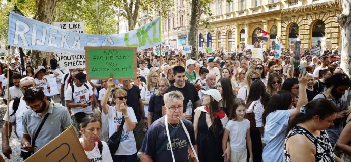 Urgence écologique et fronde politique : toute la Croatie marche pour la Lika