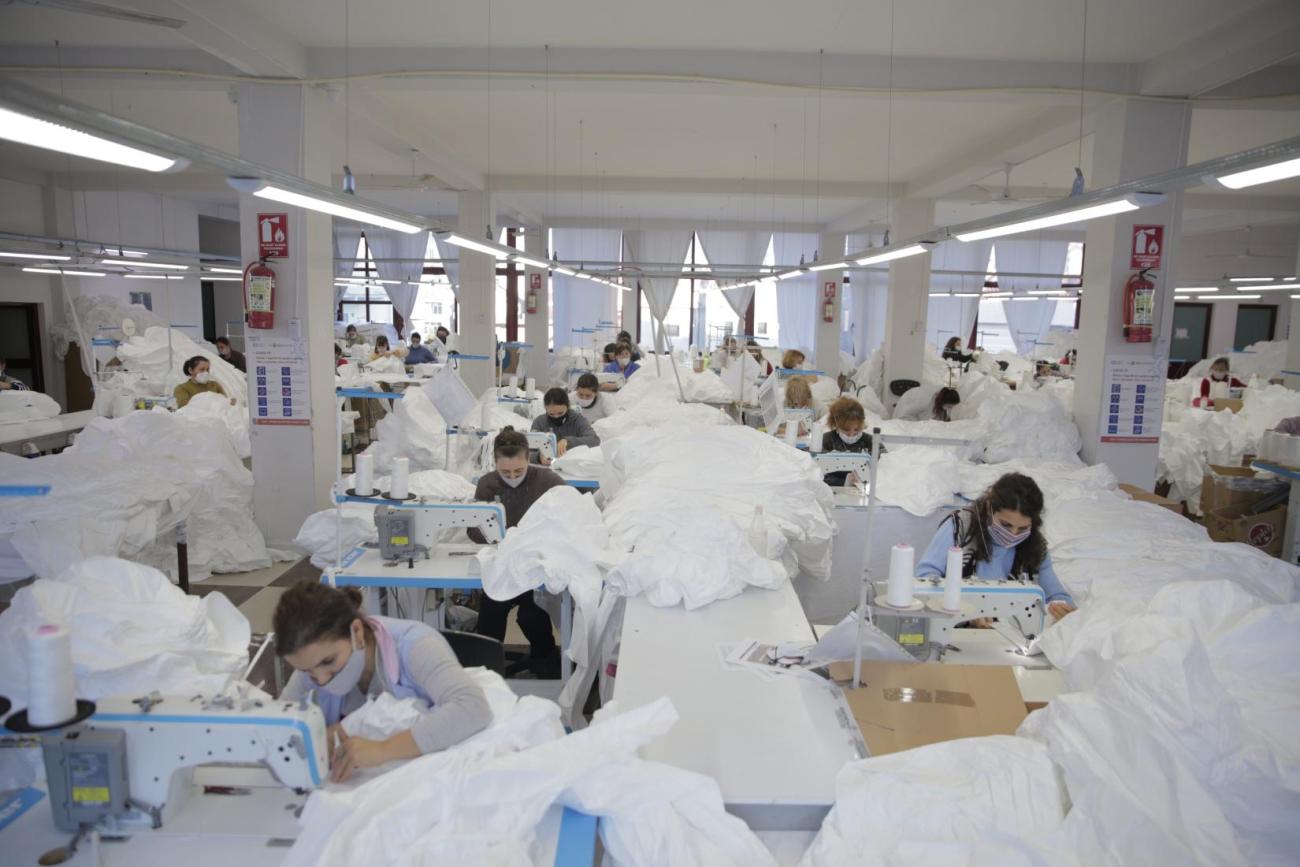 Albanie : les couturières partent en Italie, les usines locales font venir de la main-d&rsquo;œuvre d&rsquo;Asie