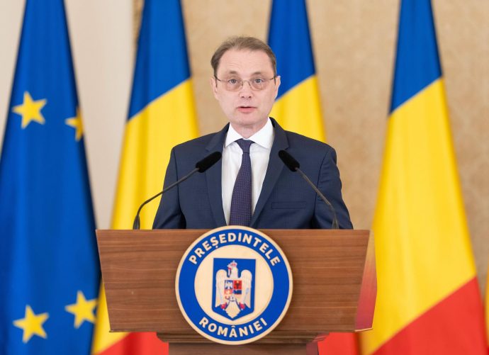Luca Niculescu, un ancien journaliste chargé de sortir la Roumanie de l’impasse politique
