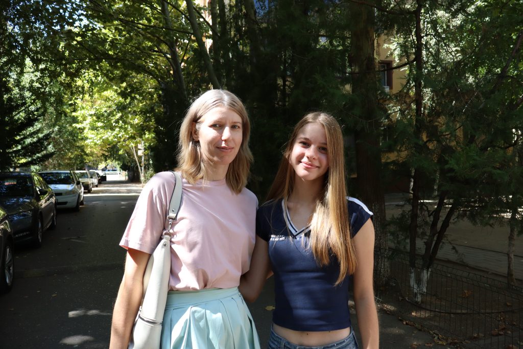 Image actuelle : Liubov et Anastasiia Tryfonova