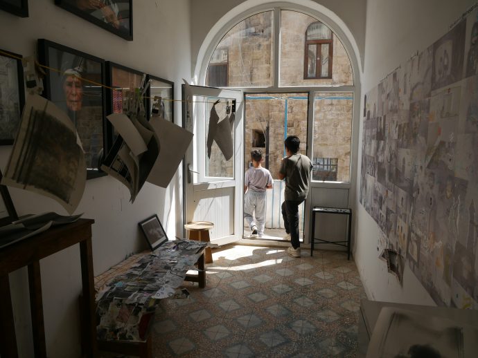 Dans le sud-est de la Turquie, la photographie argentique à hauteur d’enfant
