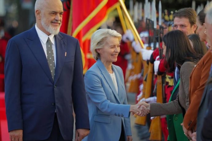 La tournée balkanique d’Ursula von der Leyen confirme le changement de climat au sein de l’UE en faveur de l’élargissement